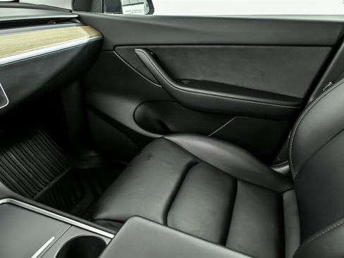 Used 2022 Tesla Model Y Performance AWD/4WD image 31