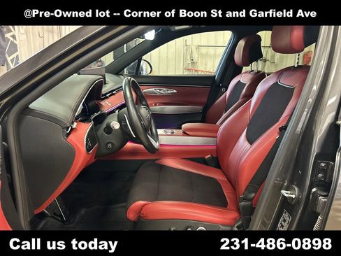 Used 2024 Genesis GV70 2.5T w/ Sport Prestige Package AWD/4WD image 14