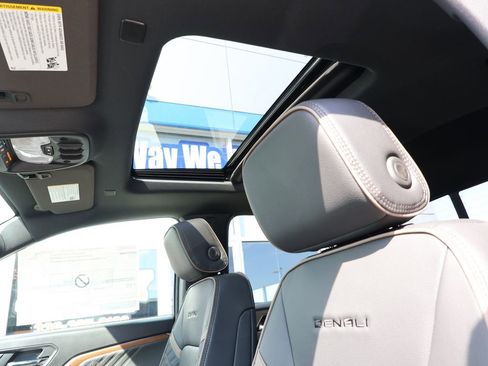 New 2026 GMC Canyon Denali AWD/4WD image 23