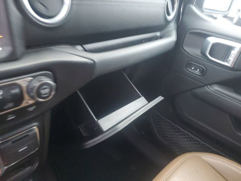 Used 2023 Jeep Wrangler Unlimited Sahara w/ Safety Group image 24