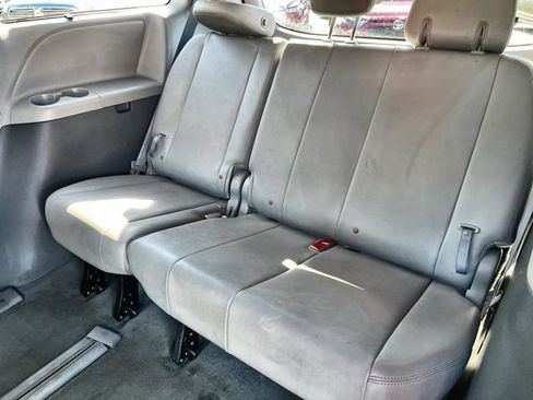 Used 2019 Toyota Sienna XLE w/ XLE Navigation Package AWD/4WD image 27