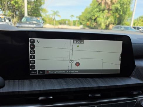Used 2023 Kia Telluride EX w/ EX Captain's Chair Package FWD image 28