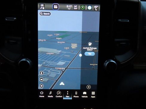 Used 2024 RAM 2500 Limited w/ Safety Group image 30