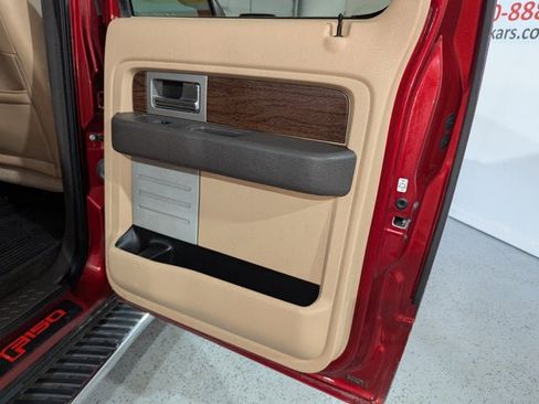 Used 2014 Ford F150 Lariat w/ Lariat Chrome Package image 25