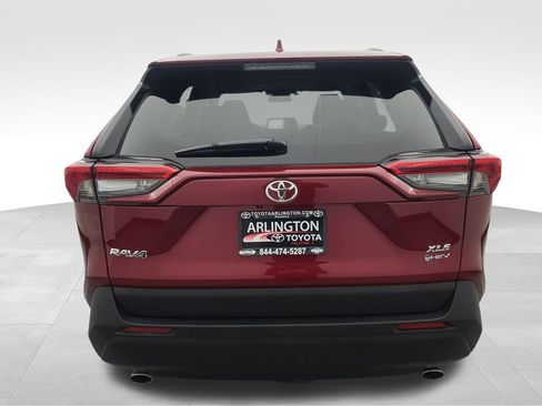 Used 2025 Toyota RAV4 XLE image 6