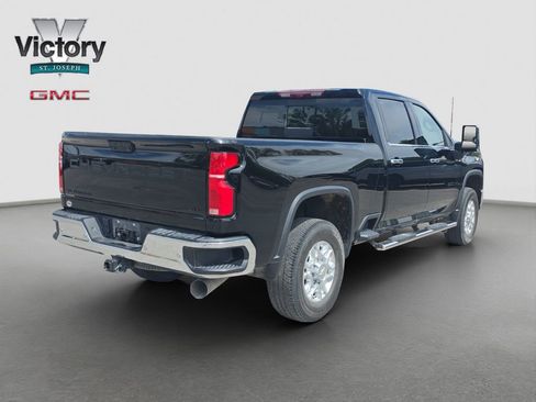 Used 2024 Chevrolet Silverado 3500 LTZ w/ LTZ Premium Package AWD/4WD image 16