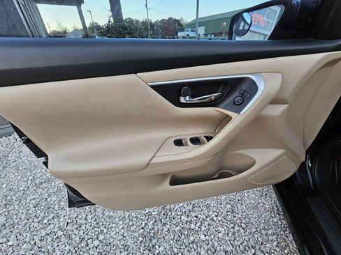 Used 2017 Nissan Altima 2.5 S w/ Power Driver Seat Package image 18