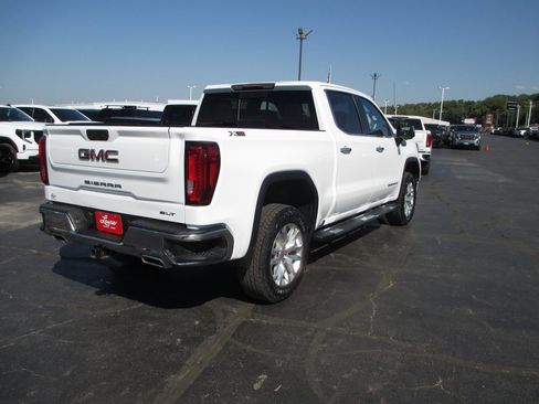 Used 2019 GMC Sierra 1500 SLT w/ SLT Premium Package image 3