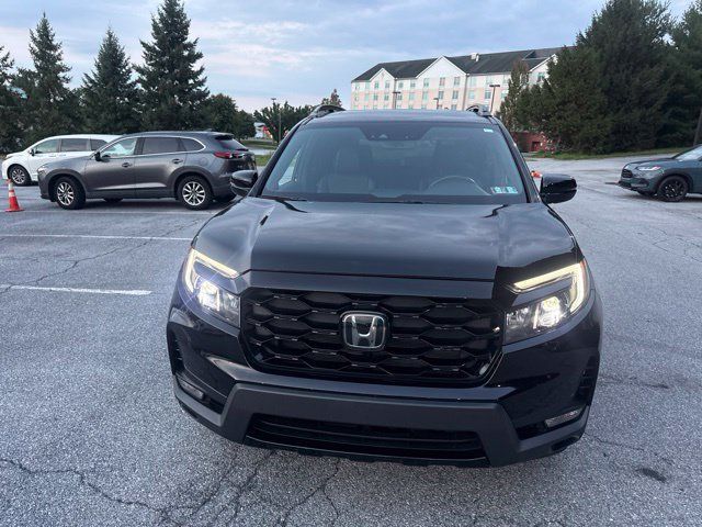 Used 2023 Honda Passport Elite image 3