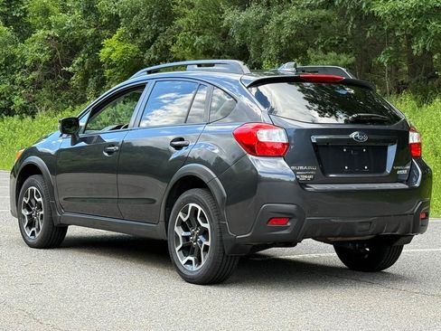 Used 2017 Subaru Crosstrek 2.0i Limited AWD/4WD image 2