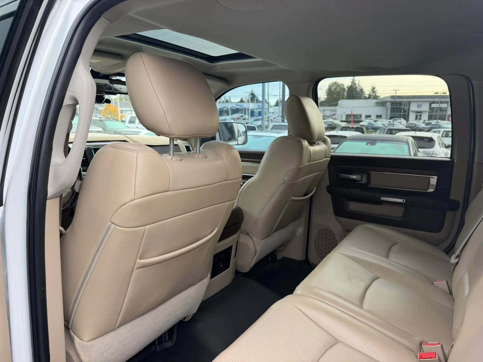 Used 2013 RAM 2500 Laramie w/ Convenience Group AWD/4WD image 7