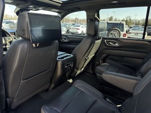 Certified 2023 Chevrolet Suburban High Country AWD/4WD image 22