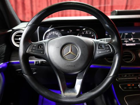 Used 2018 Mercedes-Benz E 300 image 16