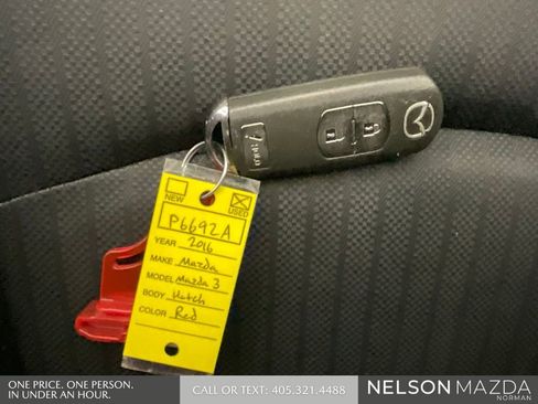 Used 2016 MAZDA MAZDA3 i Sport image 38