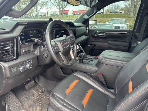 Used 2023 GMC Sierra 1500 AT4 w/ Technology Package image 10