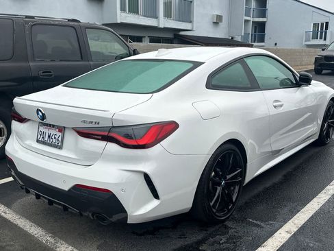 Used 2022 BMW 430i Coupe w/ M Sport Package image 2