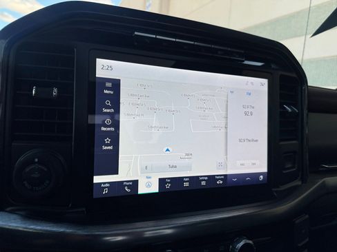 Used 2021 Ford F150 Lariat w/ Equipment Group 502A High image 31