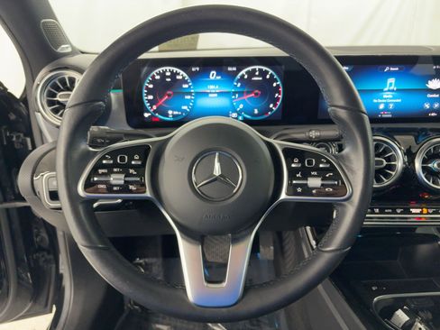 Used 2021 Mercedes-Benz A 220 image 14