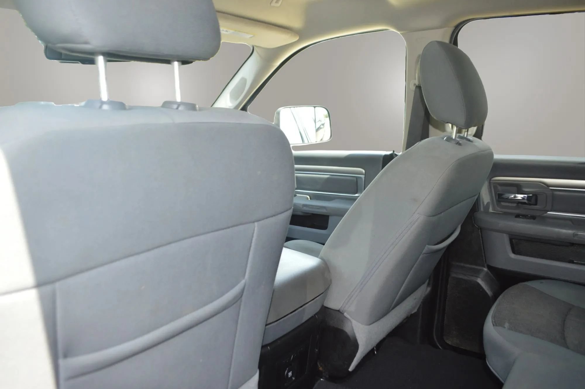 Used 2020 RAM 1500 Classic SLT w/ Luxury Group RWD image 17