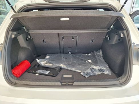 New 2026 Volkswagen GTI SE FWD image 17