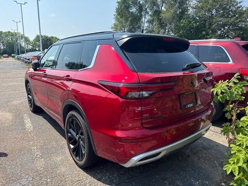 Used 2022 Mitsubishi Outlander SEL AWD/4WD image 3