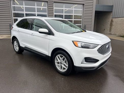 Used 2023 Ford Edge SEL AWD/4WD image 3