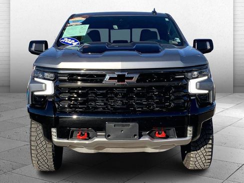 Used 2024 Chevrolet Silverado 1500 ZR2 w/ Technology Package image 2