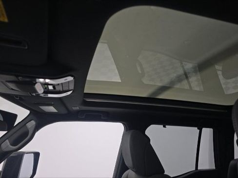 Used 2024 Lexus GX 550 image 18