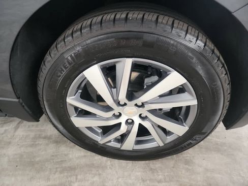 Used 2023 Chevrolet Equinox LT image 18