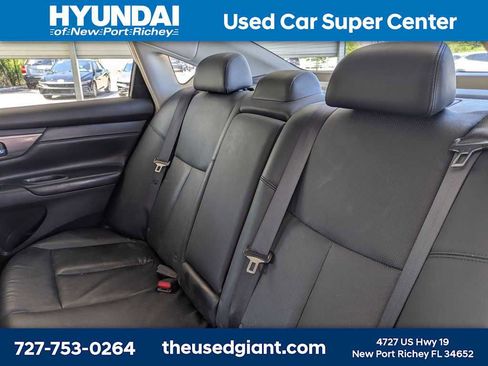 Used 2013 Nissan Altima 2.5 SL FWD image 15