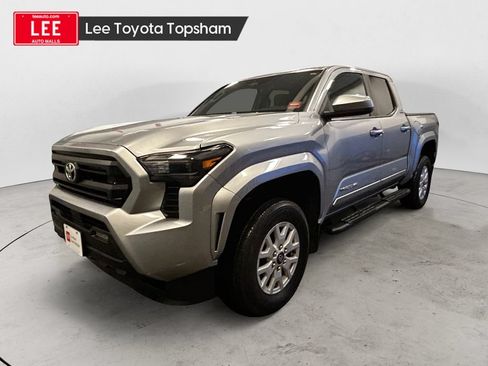 Used 2024 Toyota Tacoma SR5 AWD/4WD image 1