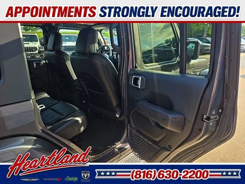 Used 2018 Jeep Wrangler Unlimited Sahara AWD/4WD image 75