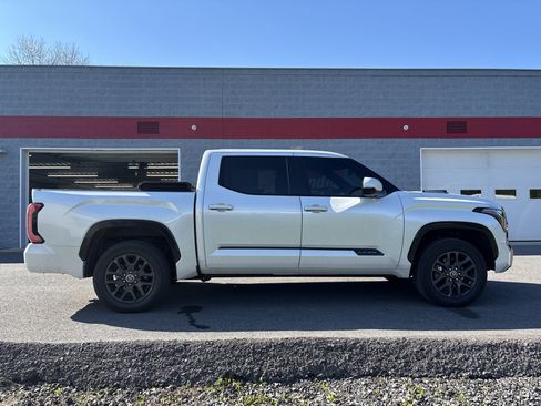 Used 2022 Toyota Tundra Platinum w/ Advanced Package AWD/4WD image 2