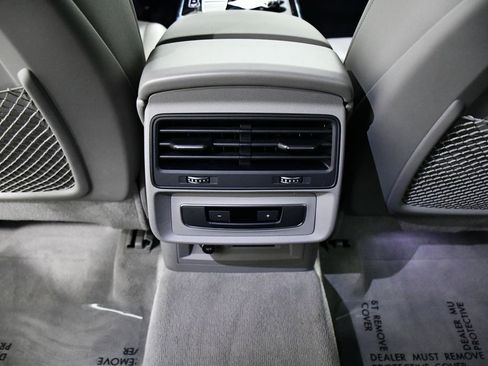 Used 2022 Audi Q7 3.0T Premium Plus w/ Premium Plus Package AWD/4WD image 20