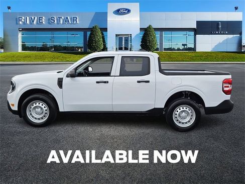 New 2025 Ford Maverick XL image 4