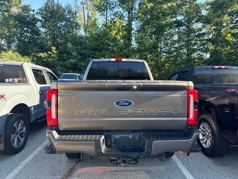 Used 2023 Ford F250 XLT w/ XLT Premium Package AWD/4WD image 5