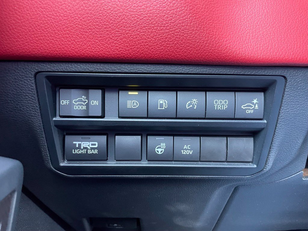 Used 2022 Toyota Tundra Limited AWD/4WD image 35