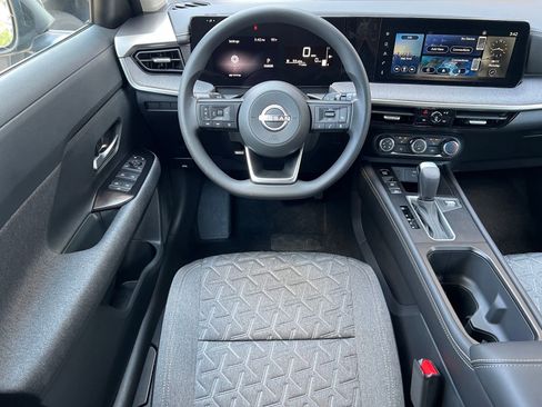 New 2026 Nissan Kicks SV image 24