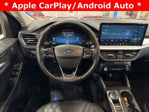 Used 2023 Ford Escape SE w/ PHEV Premium Package image 2