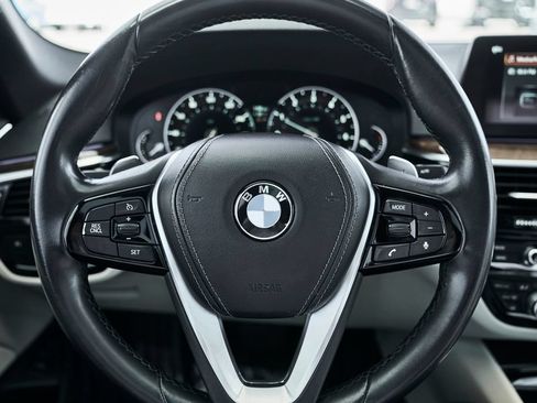 Used 2018 BMW 540i w/ Premium Package RWD image 26