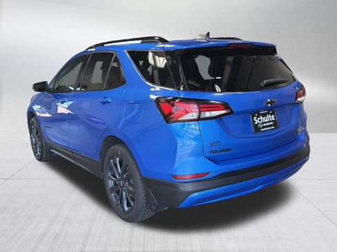 Used 2024 Chevrolet Equinox RS w/ RS Leather Package AWD/4WD image 5