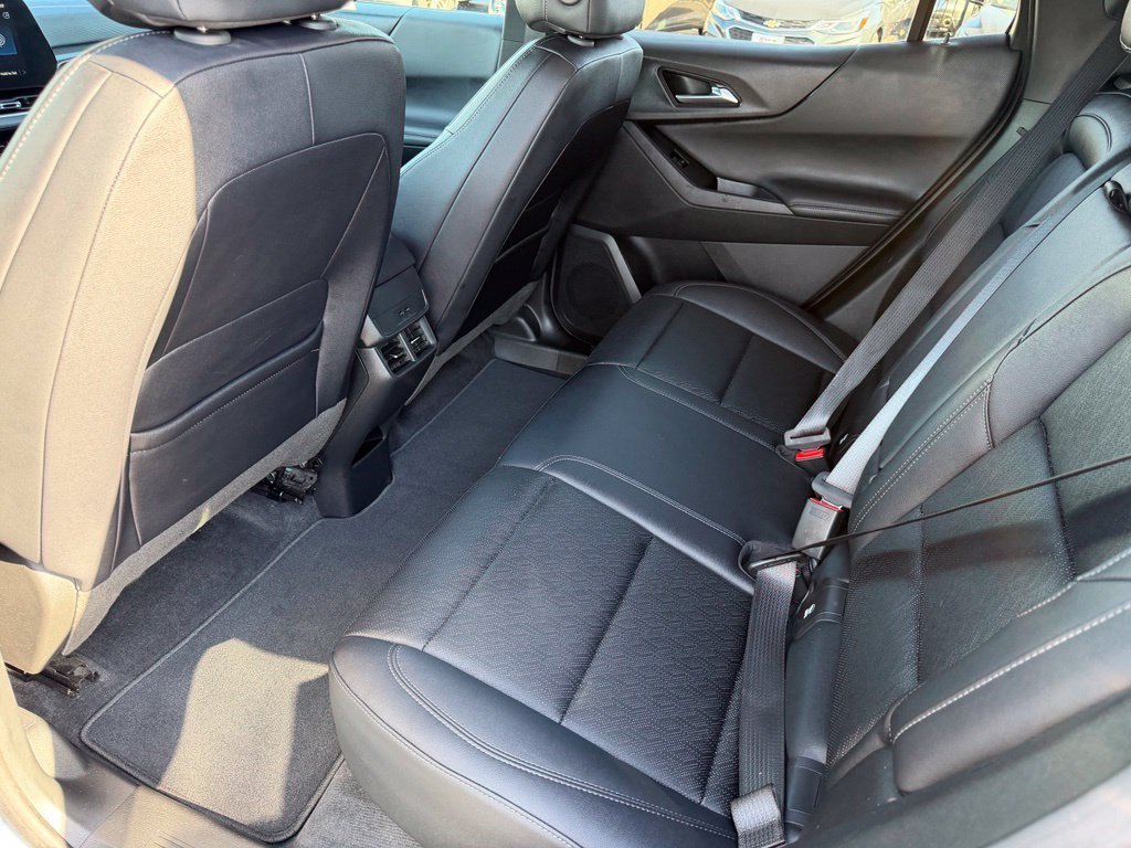 Used 2025 Chevrolet Equinox LT w/ Convenience Package II AWD/4WD image 13