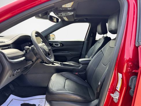Used 2023 Jeep Compass Limited w/ Elite Group for (Red) Edition AWD/4WD image 12