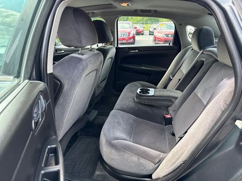 Used 2013 Chevrolet Impala LT w/ LT Sunroof Package FWD image 10