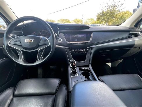 Used 2017 Cadillac XT5 Premium Luxury w/ LPO, Wheel Lock Package image 7