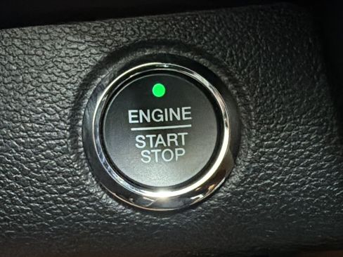 Used 2015 Ford F150 Lariat AWD/4WD image 18