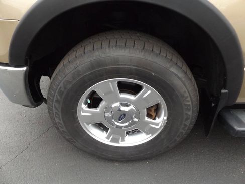 Used 2013 Ford F150 XLT w/ Mid Equipment Group AWD/4WD image 31