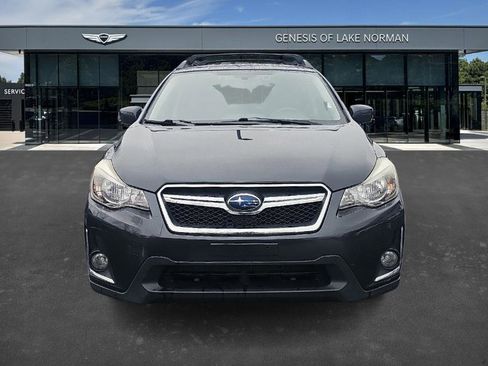Used 2016 Subaru Crosstrek 2.0i Premium image 2