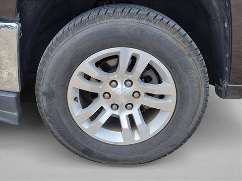 Used 2018 Chevrolet Silverado 1500 LT w/ Texas Edition RWD image 12