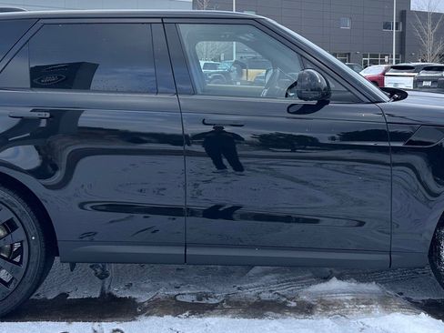 New 2026 Land Rover Range Rover Sport SE image 4